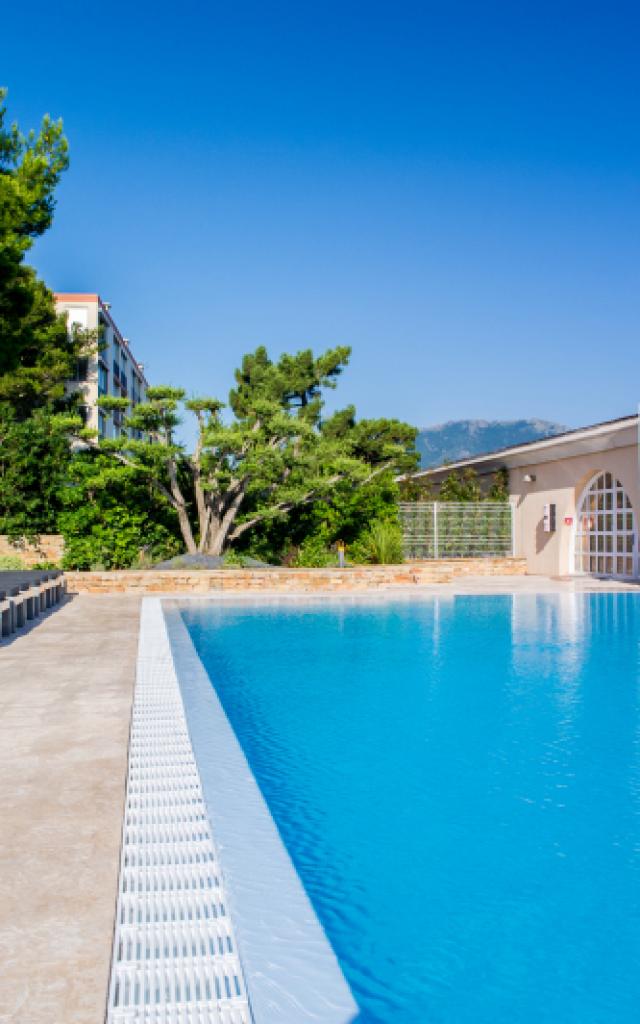 Piscine extérieure Coté Thalasso Banyuls