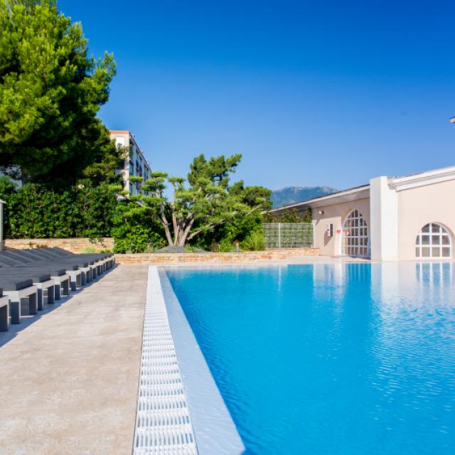 Piscine extérieure Coté Thalasso Banyuls